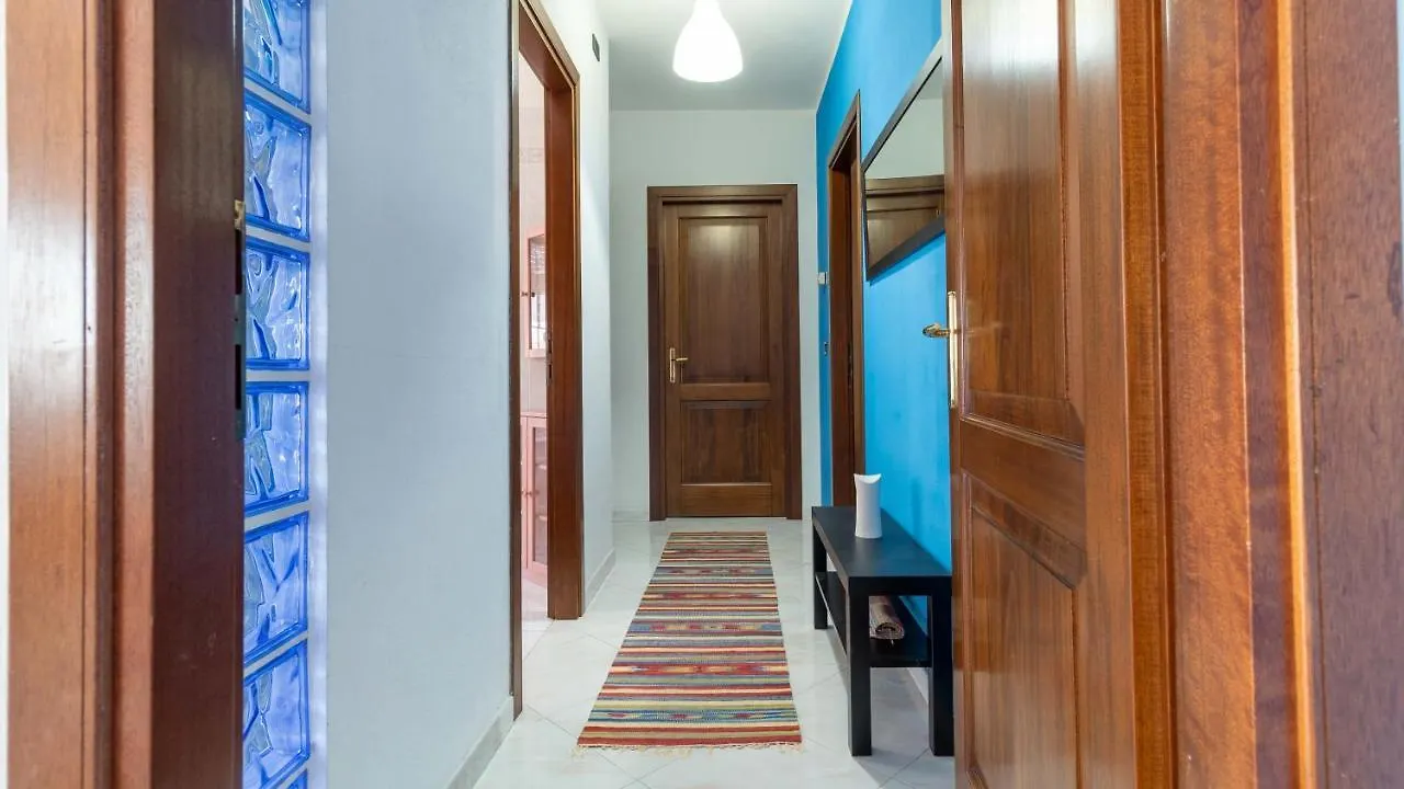Blue Terrace Apartment - Near The City Centre Alghero Italy